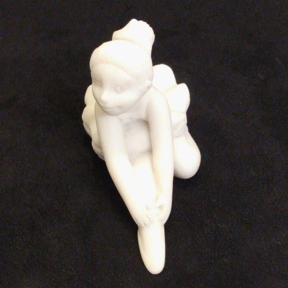 Two MELISSA & DOUG Ballerina Resin Figurines-Unfinished - Picture 9 of 14
